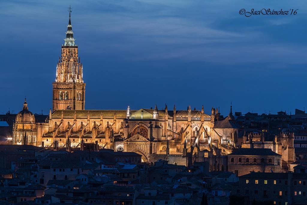 Apartamentos Adarve Toledo Kültér fotó